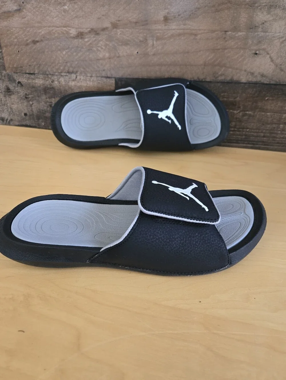 Air Jordan Jordan Hydro 6 Retro Slide 'Black' 881473-011 Size 8 EUR 41